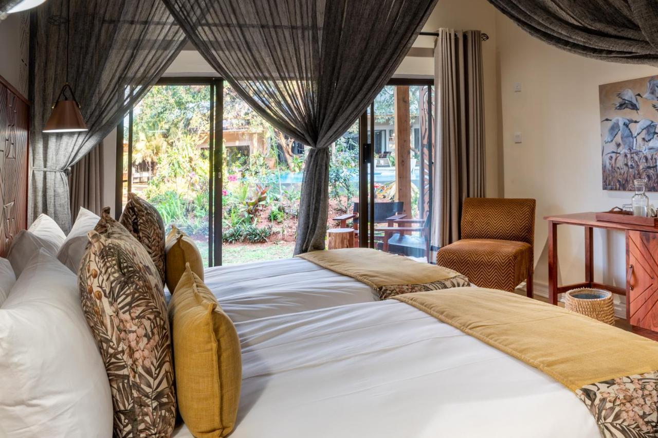 Shongwe Oasis Hotel วิกตอเรียฟอลส์ ภายนอก รูปภาพ