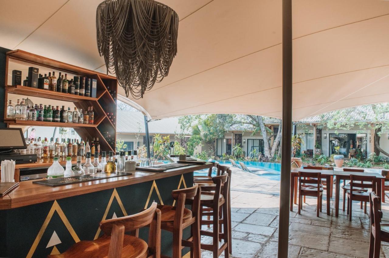 Shongwe Oasis Hotel วิกตอเรียฟอลส์ ภายนอก รูปภาพ