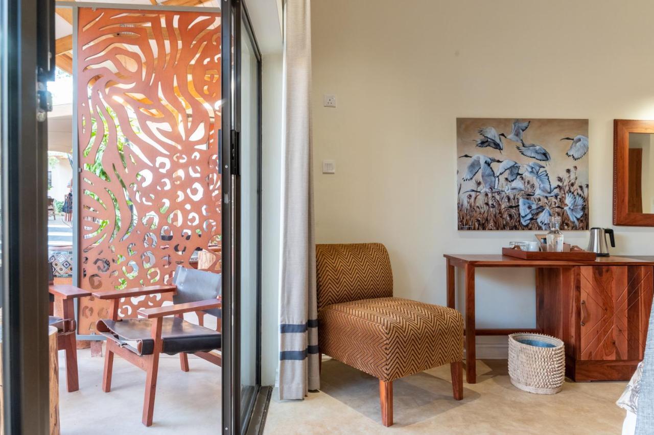 Shongwe Oasis Hotel วิกตอเรียฟอลส์ ภายนอก รูปภาพ