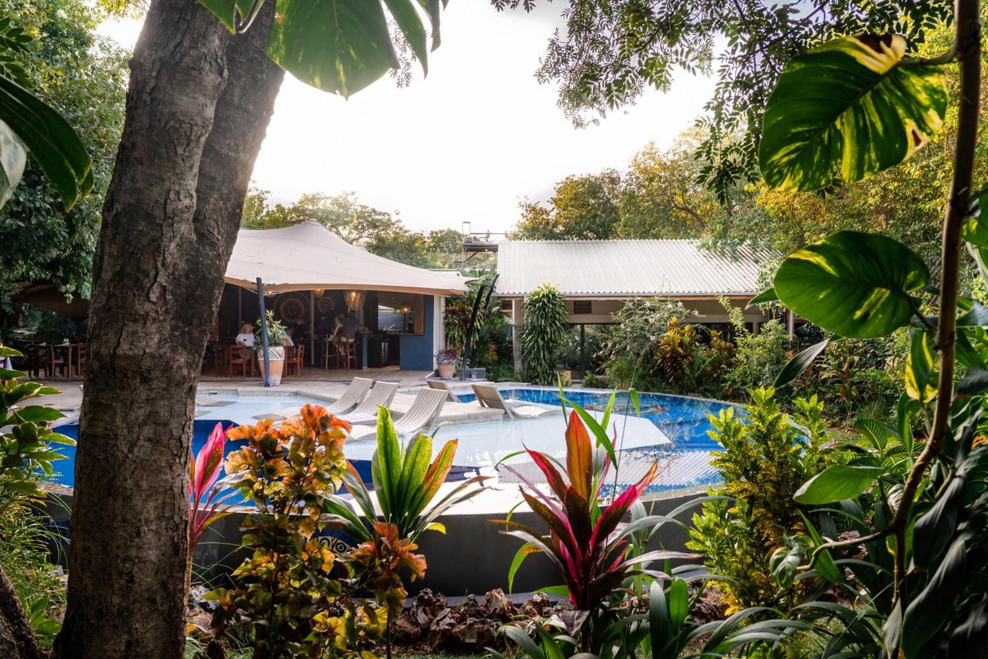 Shongwe Oasis Hotel วิกตอเรียฟอลส์ ภายนอก รูปภาพ